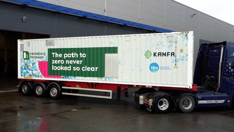canopy pilot image of truck