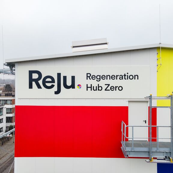 Photo de la façade extérieure du Regeneration Hub Zero
