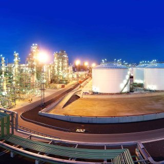 Image de la page Carburants Durables montrant une usine de biocarburants conçue et construite par Technip Energies