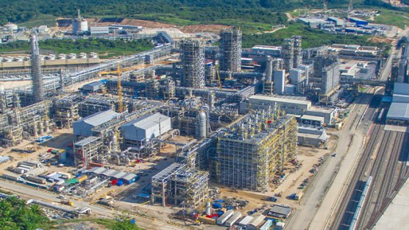 Decarbonizing ethylene to reduce environmental footprint​ image